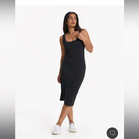 Vuori Dresses & Skirts - Vuori Halo Essential Dress